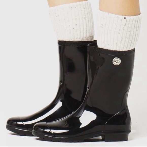 UGG Sienna Rain Boots in Shiny Black - Picture 1 of 12
